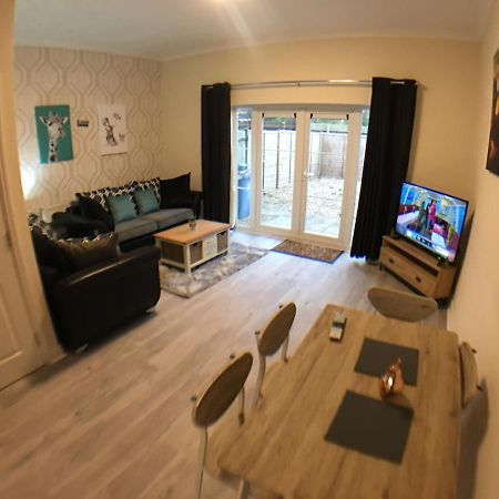 Very Large House, 6 Beds, 4 Bedrooms, 3 Bathrooms, 5 Smart Tv'S & Van Parking Boston Exteriér fotografie