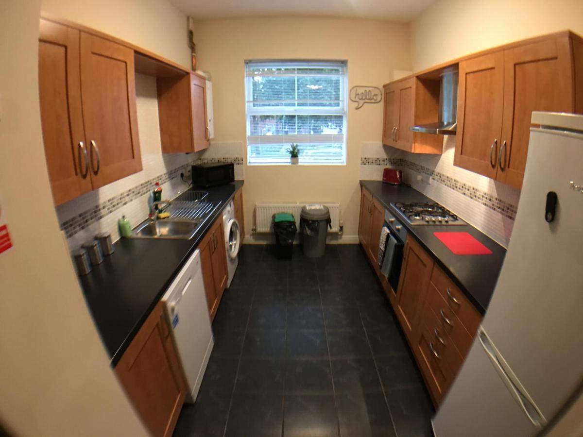 Very Large House, 6 Beds, 4 Bedrooms, 3 Bathrooms, 5 Smart Tv'S & Van Parking Boston Exteriér fotografie