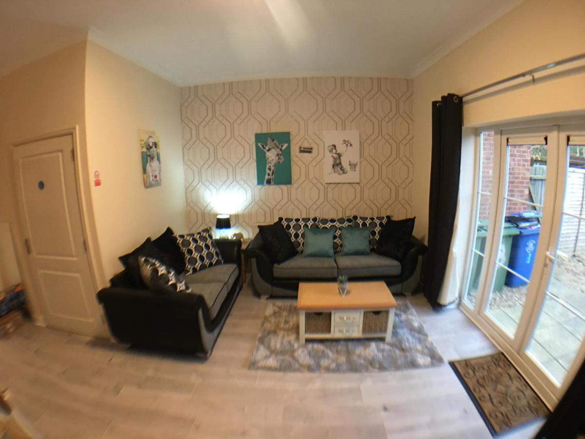 Very Large House, 6 Beds, 4 Bedrooms, 3 Bathrooms, 5 Smart Tv'S & Van Parking Boston Exteriér fotografie