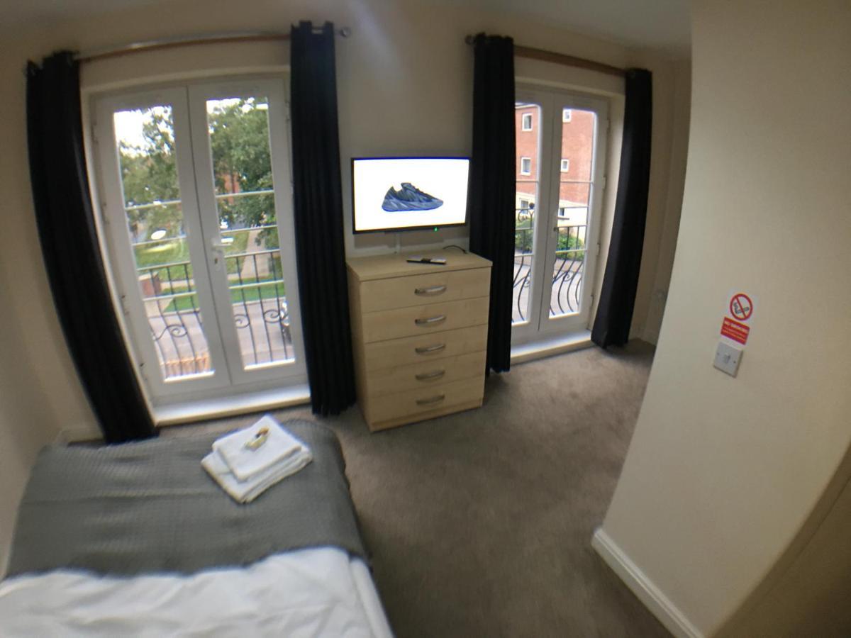 Very Large House, 6 Beds, 4 Bedrooms, 3 Bathrooms, 5 Smart Tv'S & Van Parking Boston Exteriér fotografie